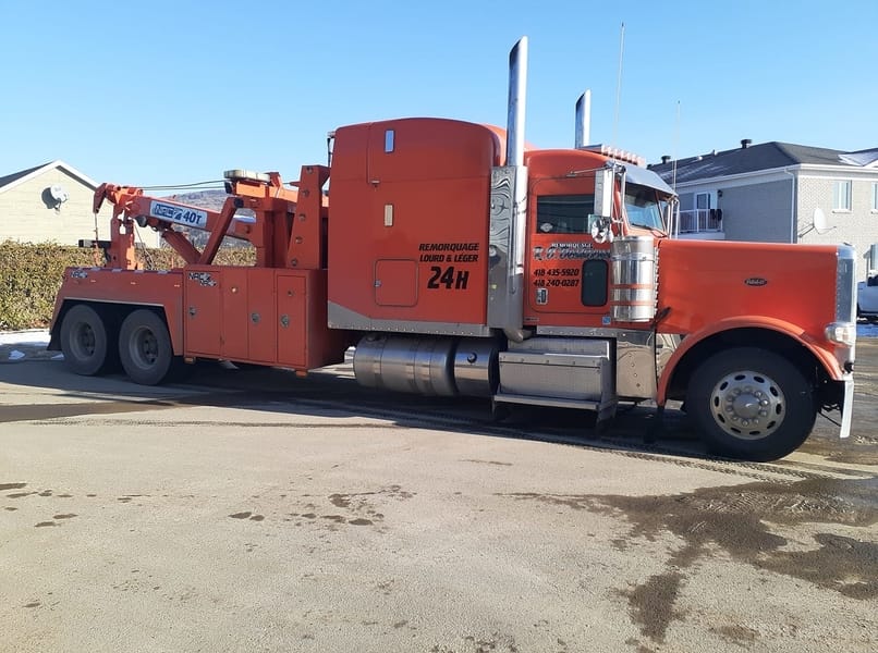 Remorquage et Recyclage D'Autos Desbiens - Poids Lourd et Léger